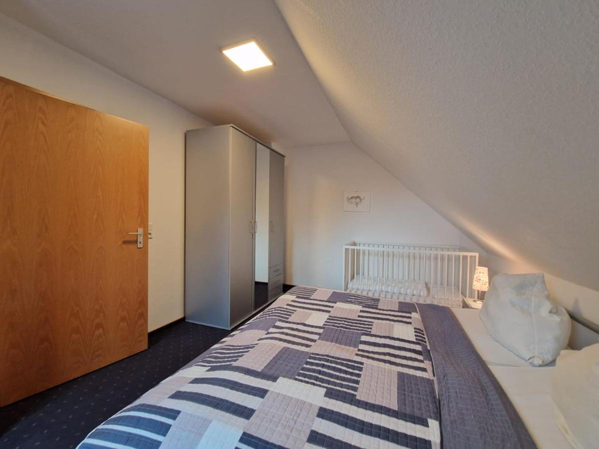 Ferienhaus Steuerbord Im Bootshaus Neßmersiel エクステリア 写真